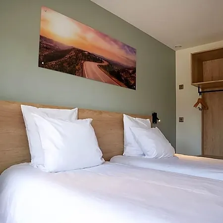 991 Hotell Voglans